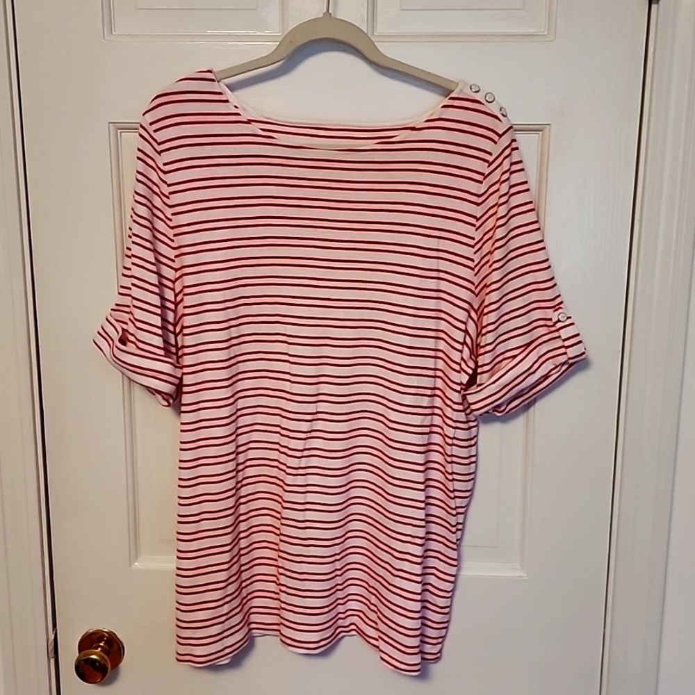 Women's short sleeve shirt red and white.